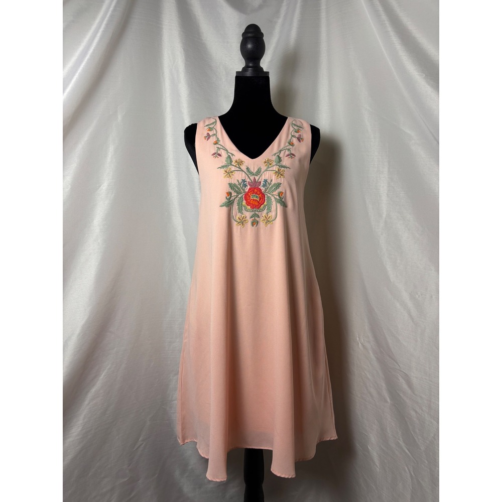 Davi & Dani Shift Dress Size Pink Floral Embroidered Boho Pockets